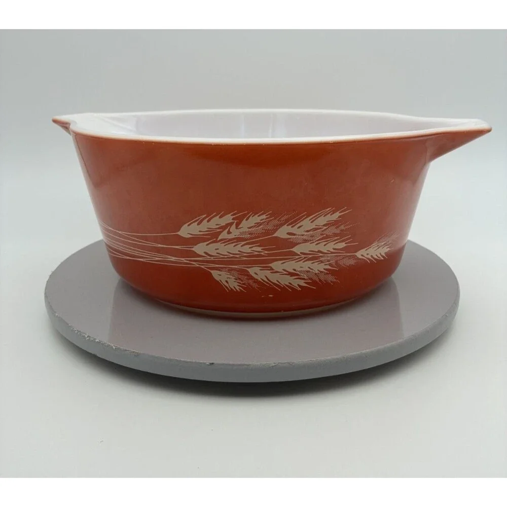Vintage Pyrex 475-B  Autumn Harvest Wheat Casserole Dish Bowl No Lid 2.5 Qt.